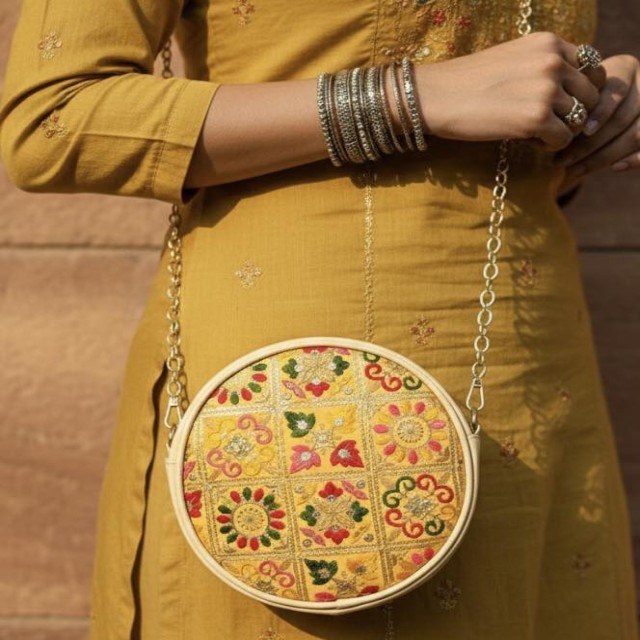 Zero to hundred product image